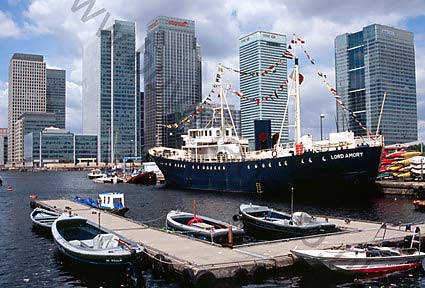 4339_canary wharf london docklands offices flats docks licensed royalty free 