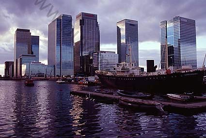 4722_canary wharf london docklands offices flats docks licensed royalty free 