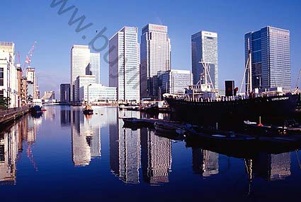 4388_canary wharf london docklands offices flats docks licensed royalty free 