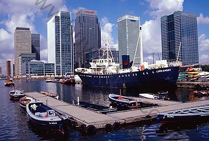 4400_canary wharf london docklands offices flats docks licensed royalty free 