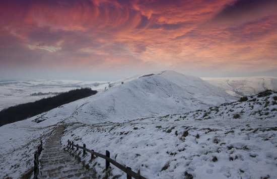 Title : Mam tor winter sunset , Peak District, Derbyshire, England